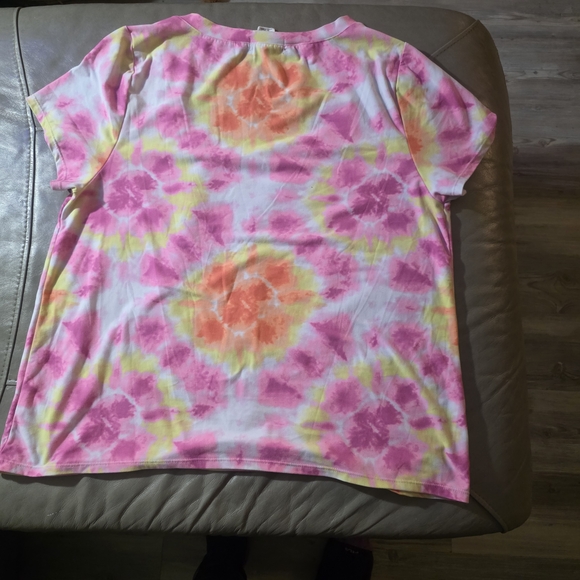 Eye candy Tie-Dye Scoop Tunic  Neck Top in Pink, Orange & Yellow - Picture 2 of 6